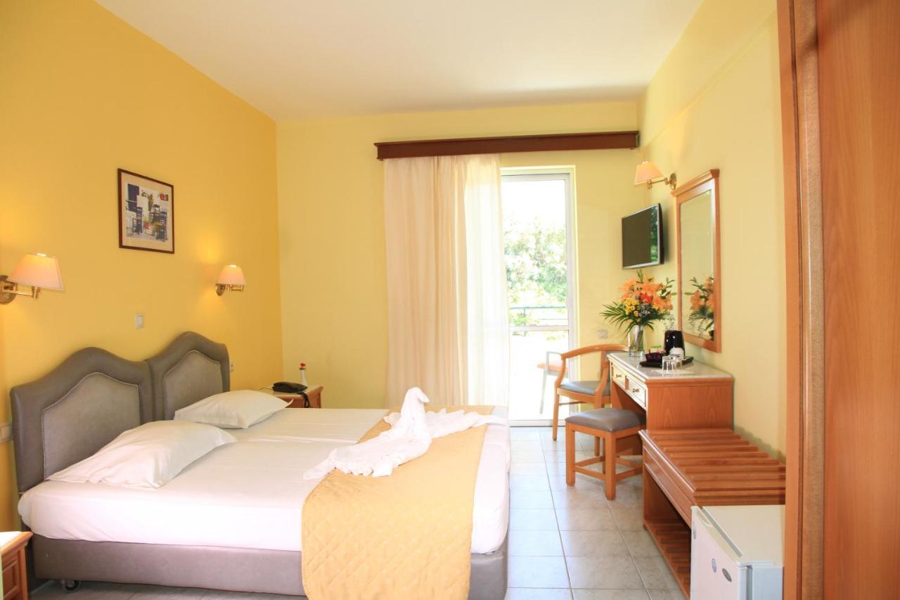 Dedalos Beach Hotel Sfakaki Exterior photo